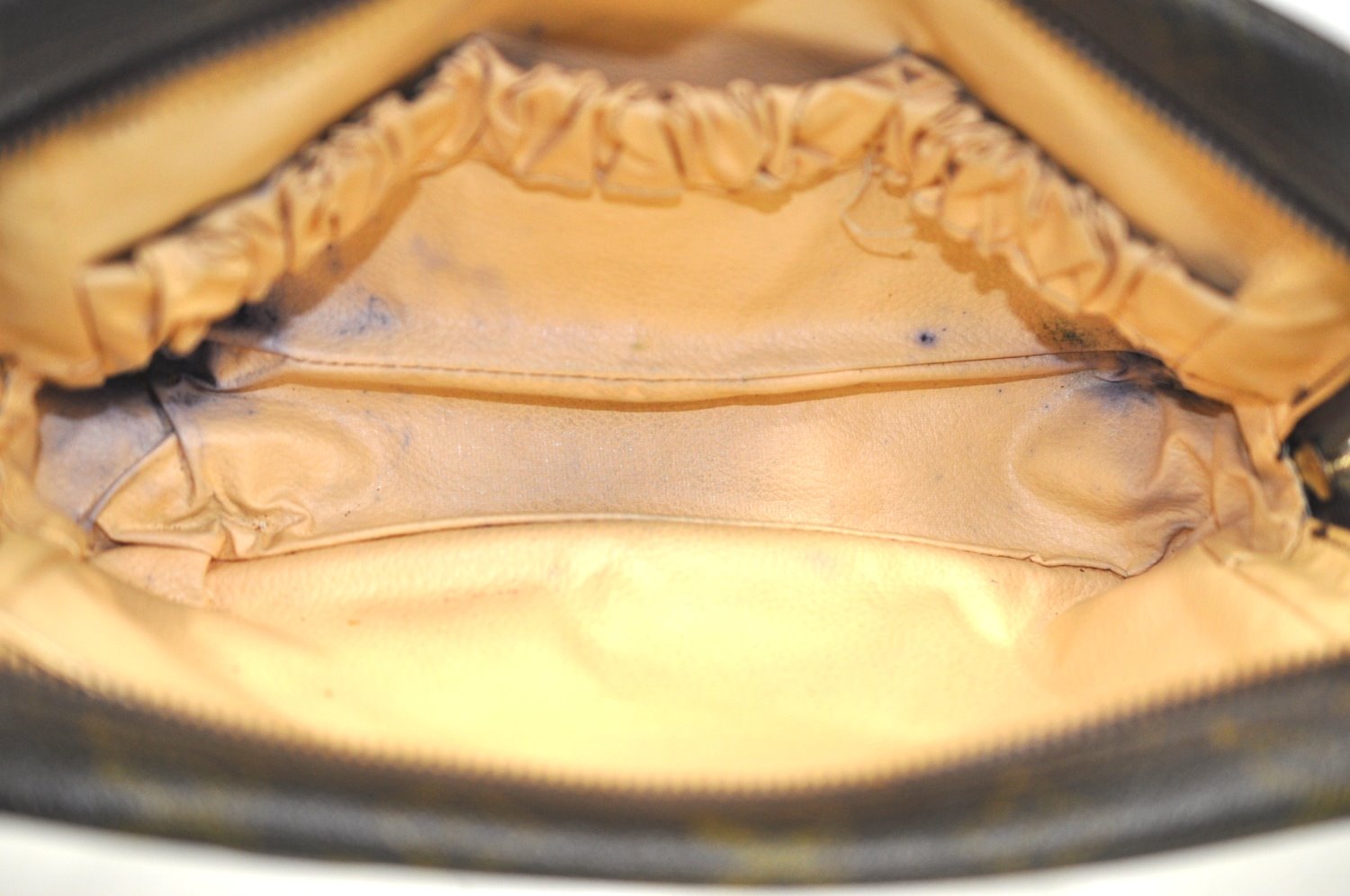 Authentic Louis Vuitton Monogram Trousse Toilette 23 Clutch Hand Bag Junk K5043