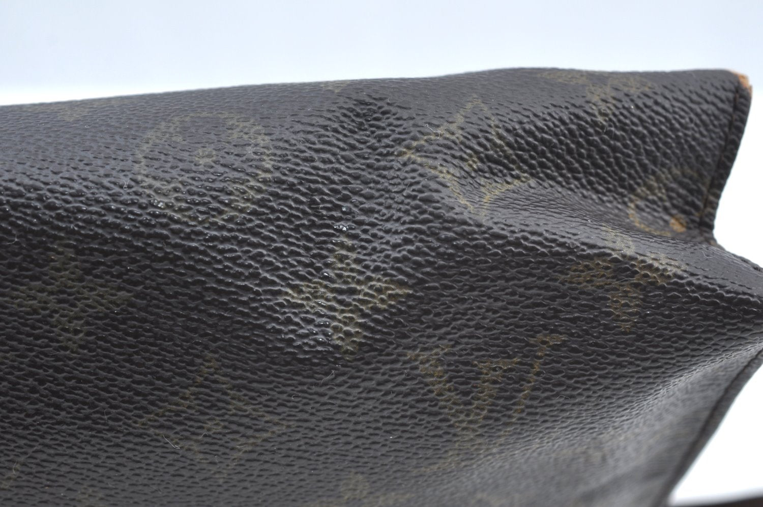 Authentic Louis Vuitton Monogram Poche Toilette 26 M47542 Cosmetics Pouch K5050