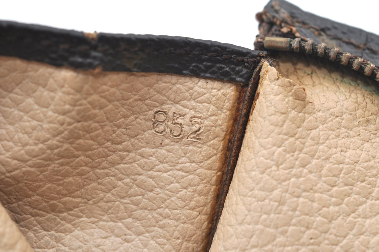 Authentic Louis Vuitton Monogram Poche Toilette 26 M47542 Cosmetics Pouch K5050