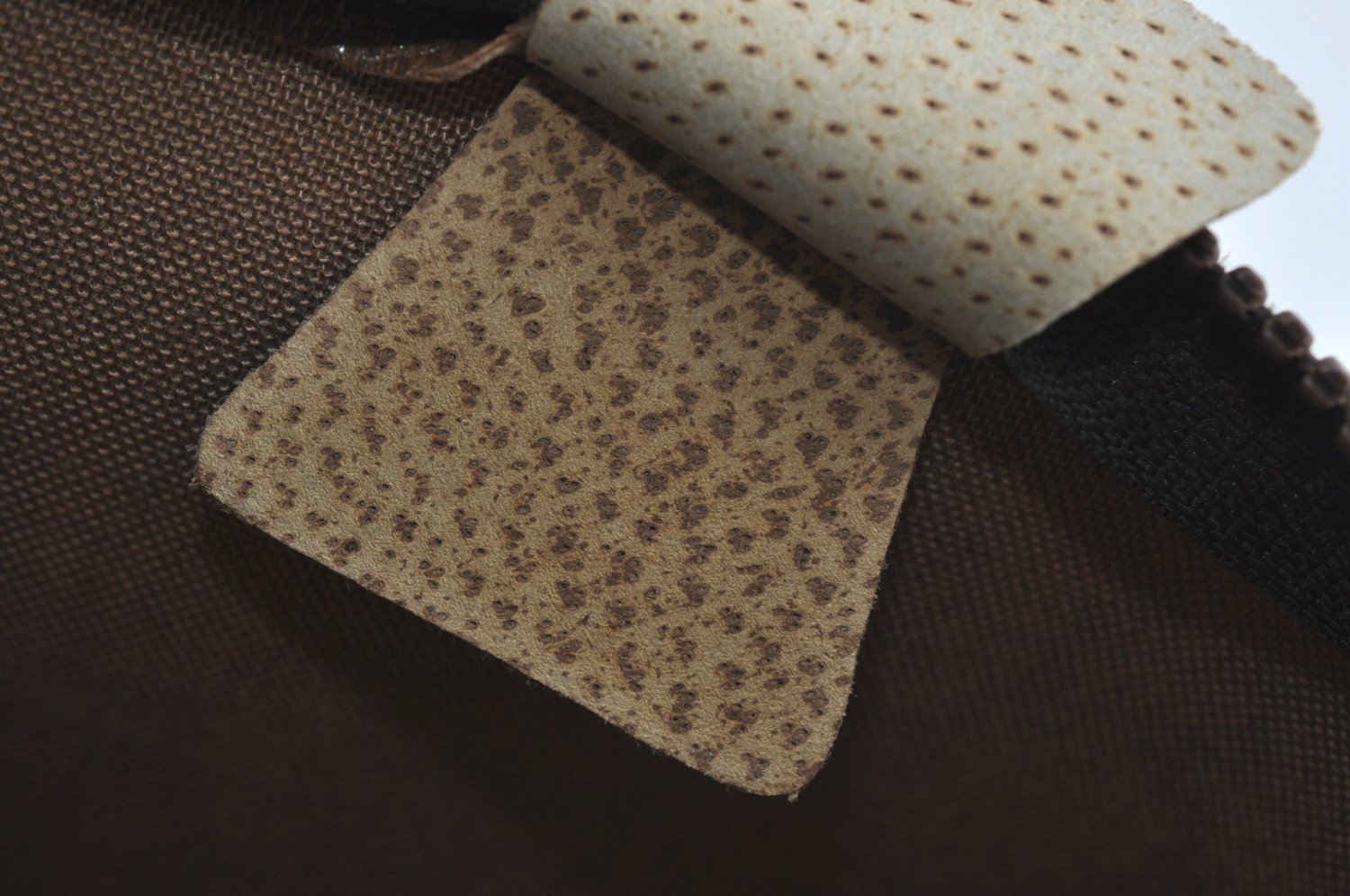 Authentic GUCCI GG Plus Clutch Hand Bag Purse GG PVC Leather Brown K5051