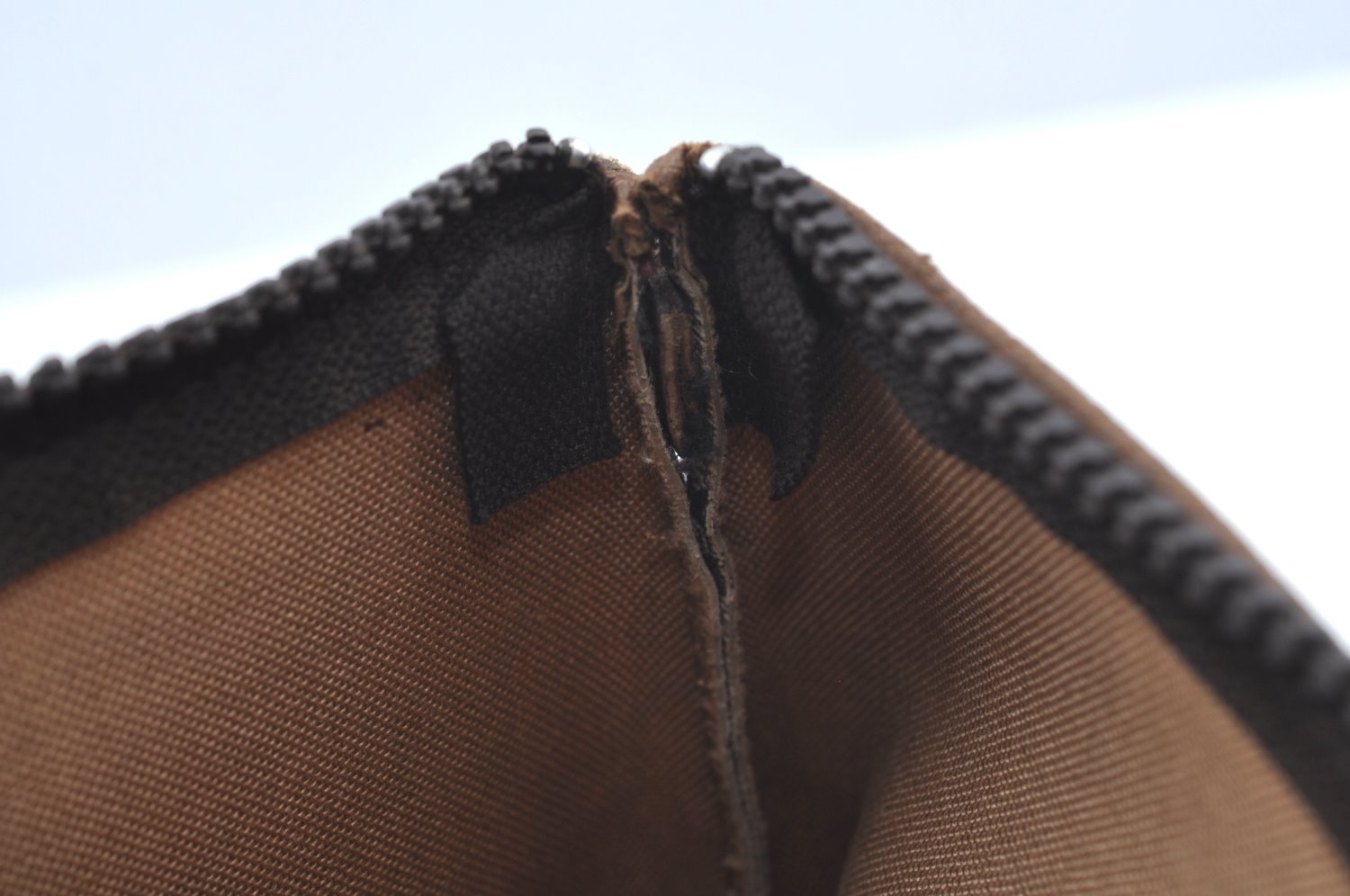 Authentic GUCCI GG Plus Clutch Hand Bag Purse PVC Leather Brown K5055