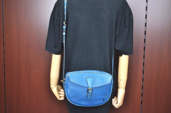 Authentic Louis Vuitton Epi Jeune Fille Shoulder Cross Bag Blue M52155 LV K5057