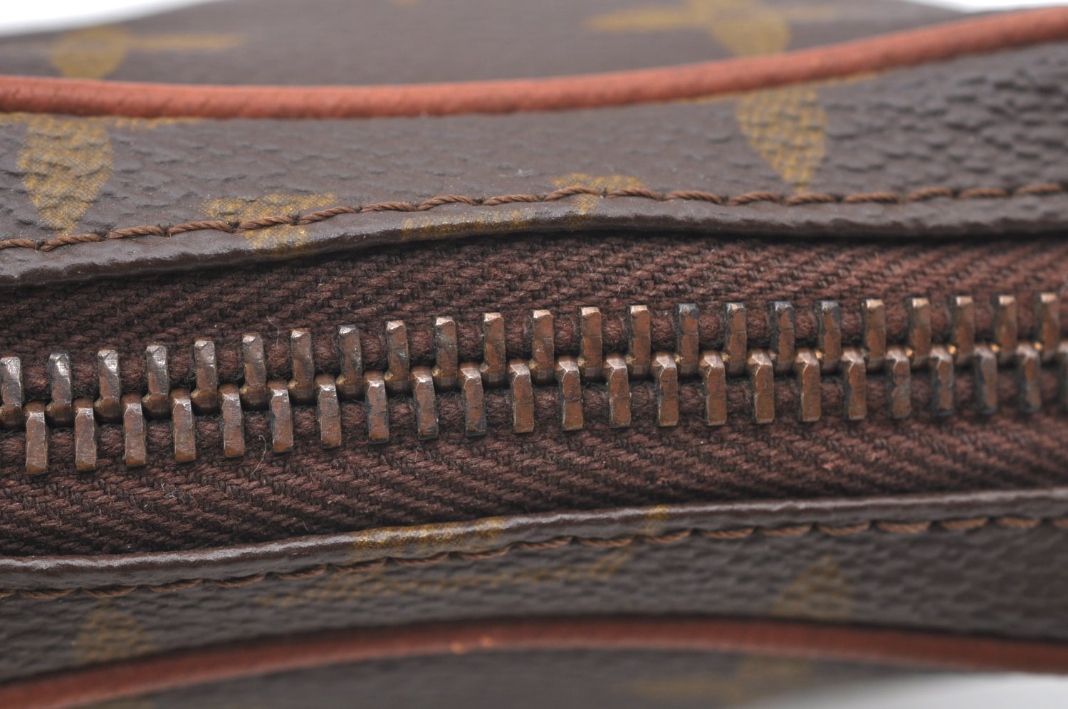 Auth Louis Vuitton Monogram Mini Poche Danube Shoulder Cross Bag Old Model K5065