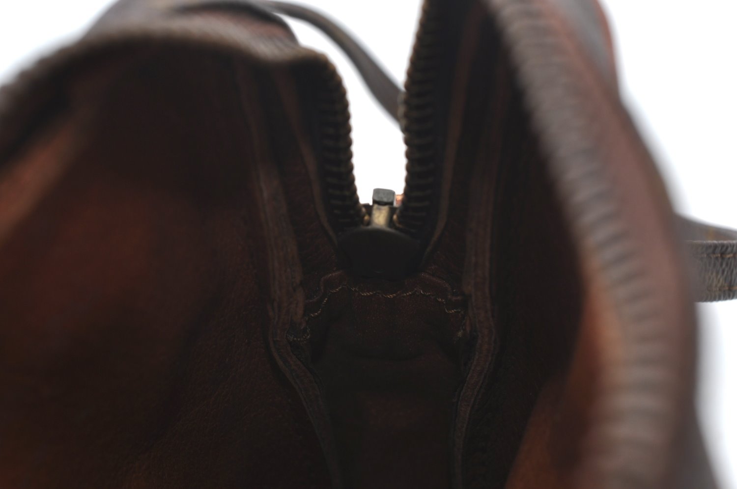 Auth Louis Vuitton Monogram Mini Poche Danube Shoulder Cross Bag Old Model K5065