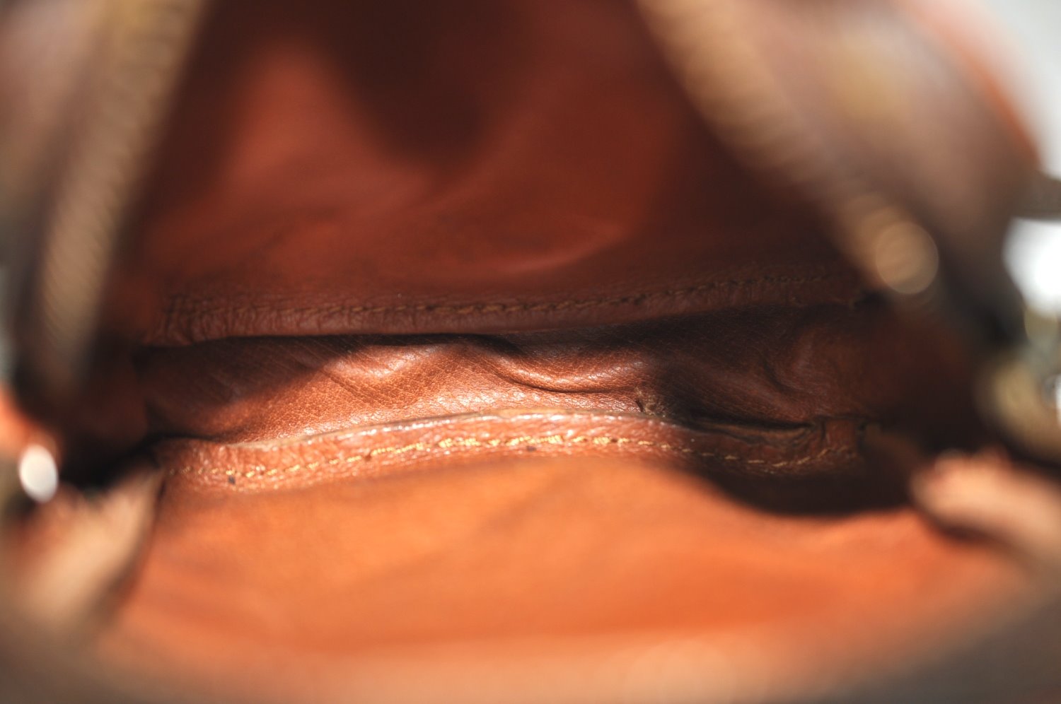 Auth Louis Vuitton Monogram Mini Poche Danube Shoulder Cross Bag Old Model K5065