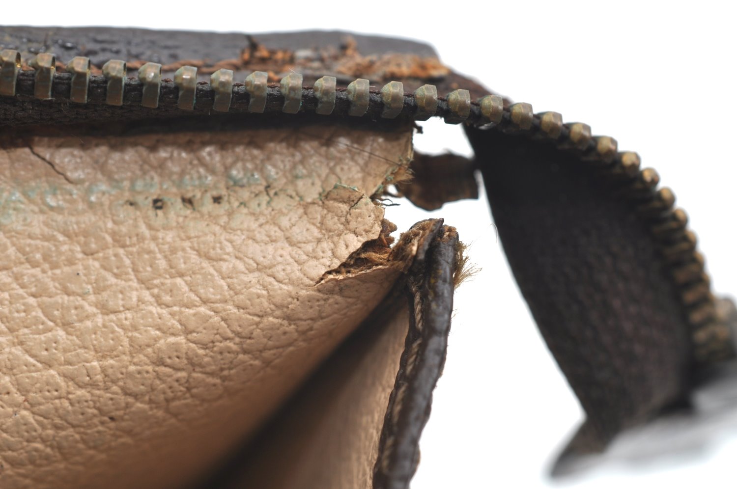 Auth Louis Vuitton Monogram Poche Toilette 26 Cosmetics Pouch Old Model LV K5066