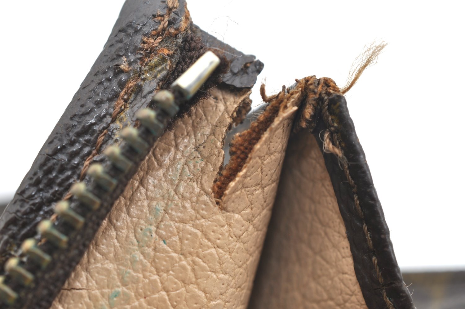 Auth Louis Vuitton Monogram Poche Toilette 26 Cosmetics Pouch Old Model LV K5066