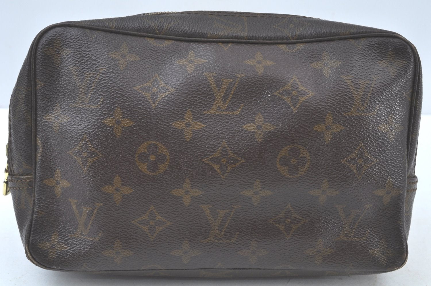 Auth Louis Vuitton Monogram Trousse Toilette 23 Clutch Hand Bag M47524 LV K5088