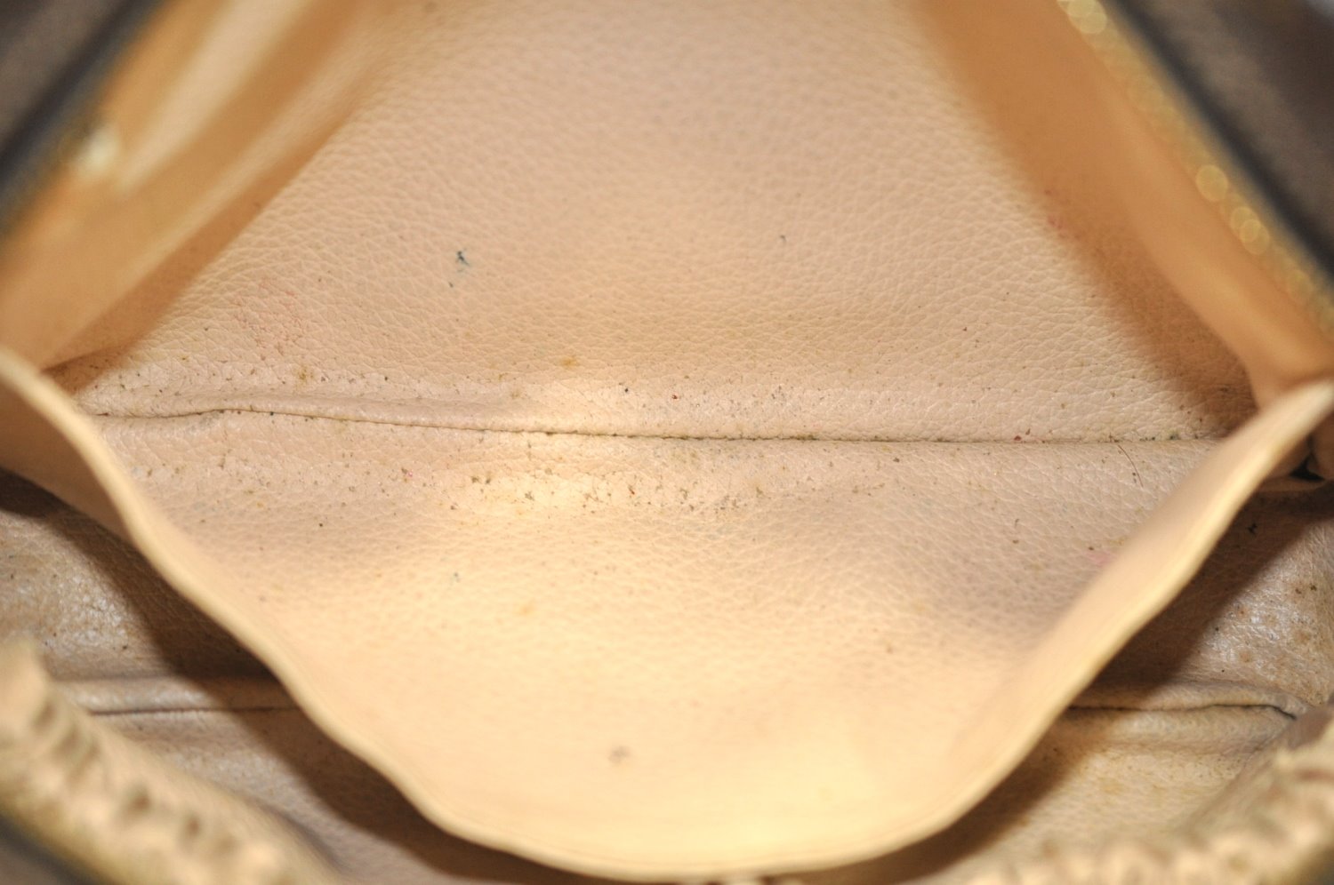 Auth Louis Vuitton Monogram Trousse Toilette 23 Clutch Hand Bag M47524 LV K5088