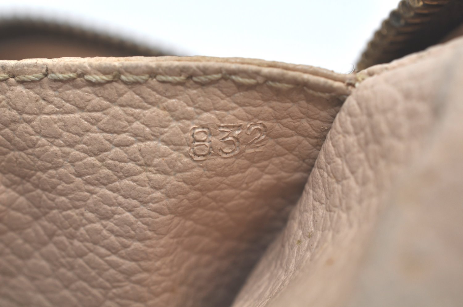 Auth Louis Vuitton Monogram Trousse Toilette 23 Clutch Hand Bag M47524 LV K5088