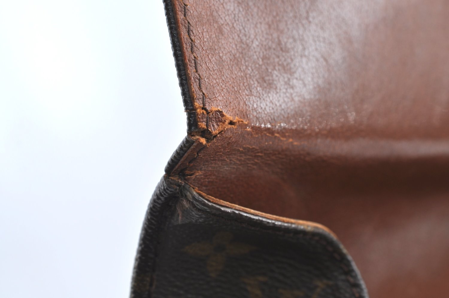 Authentic Louis Vuitton Monogram Cartouchiere GM Shoulder Bag Old Model LV K5096