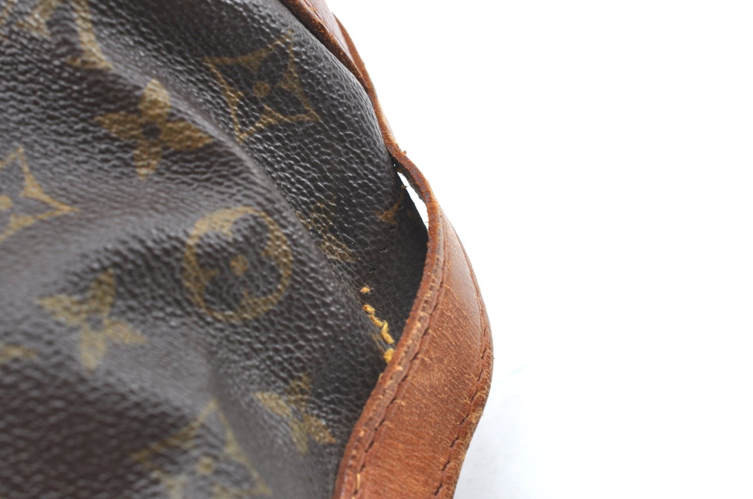 Authentic Louis Vuitton Monogram Noe Shoulder Drawstring Bag Old Model LV K5097