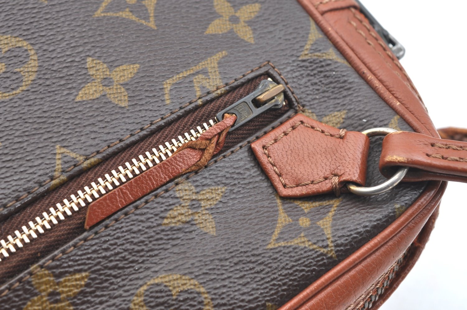 Auth Louis Vuitton Monogram Pochette Sport Clutch Hand Bag Old Model Junk K5120