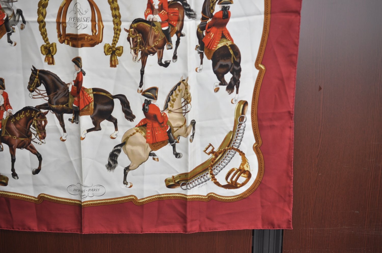 Authentic HERMES Carre 90 Scarf 