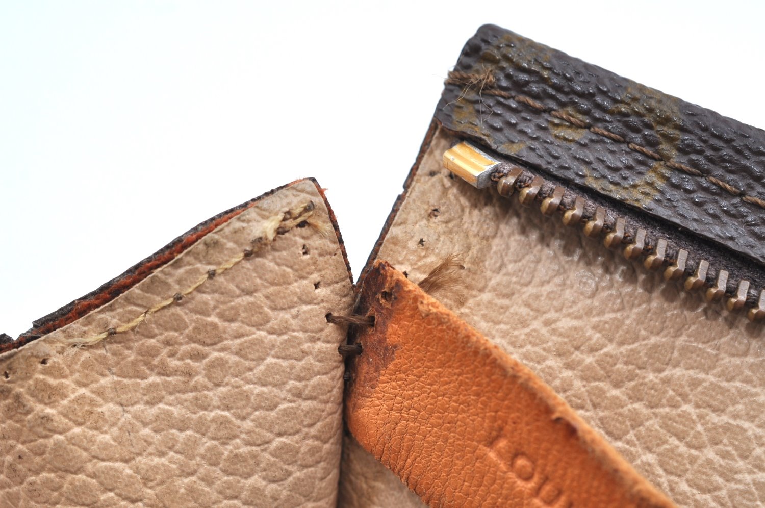 Auth Louis Vuitton Monogram Poche Toilette 26 Cosmetics Pouch Old Model LV K5129