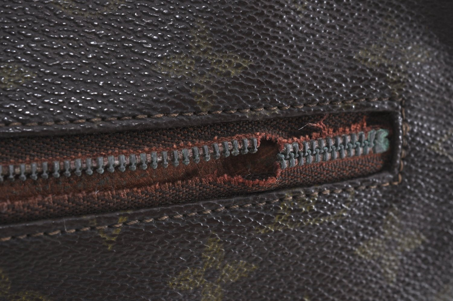 Authentic Louis Vuitton Monogram Pochette Sport Clutch Hand Bag Old Model K5131