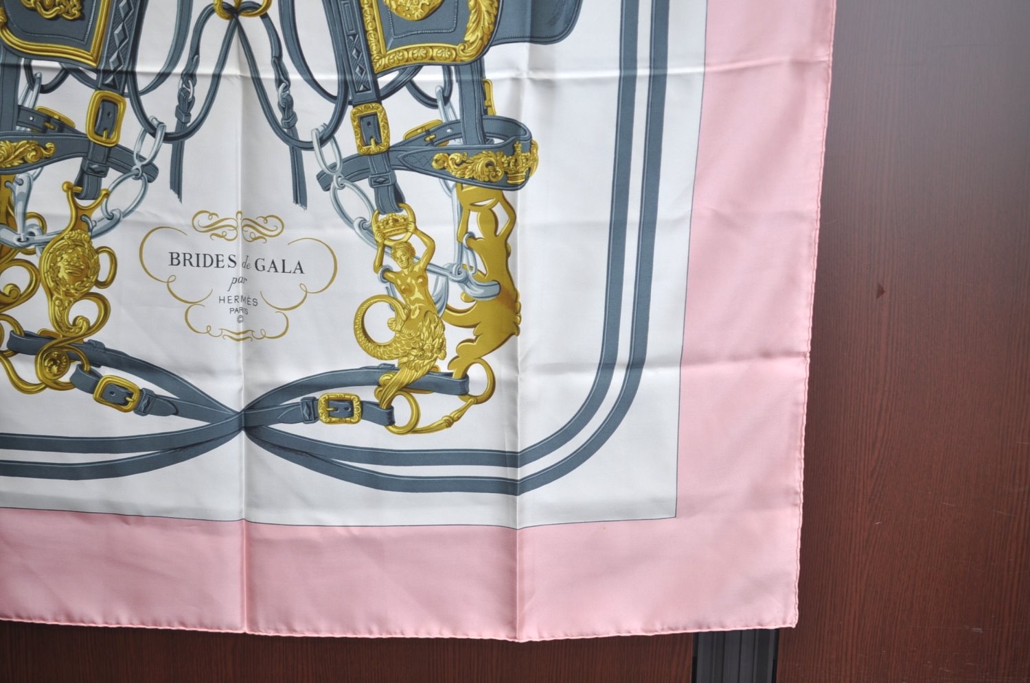 Authentic HERMES Carre 90 Scarf 
