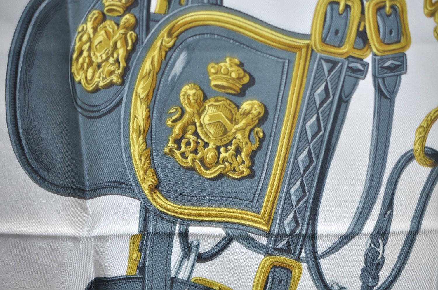 Authentic HERMES Carre 90 Scarf 