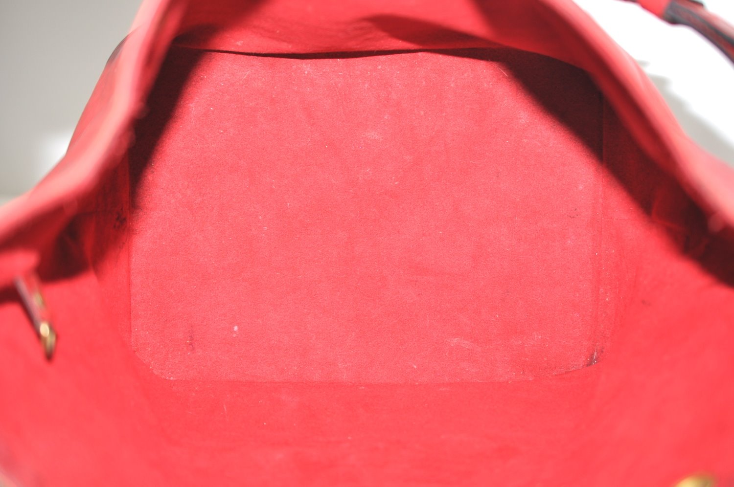 Authentic Louis Vuitton Epi Petit Noe Shoulder Drawstring Bag M44107 Red K5145