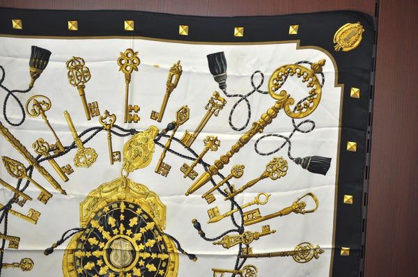 Authentic HERMES Carre 90 Scarf "LES CLES" Silk Black Gold White K5147