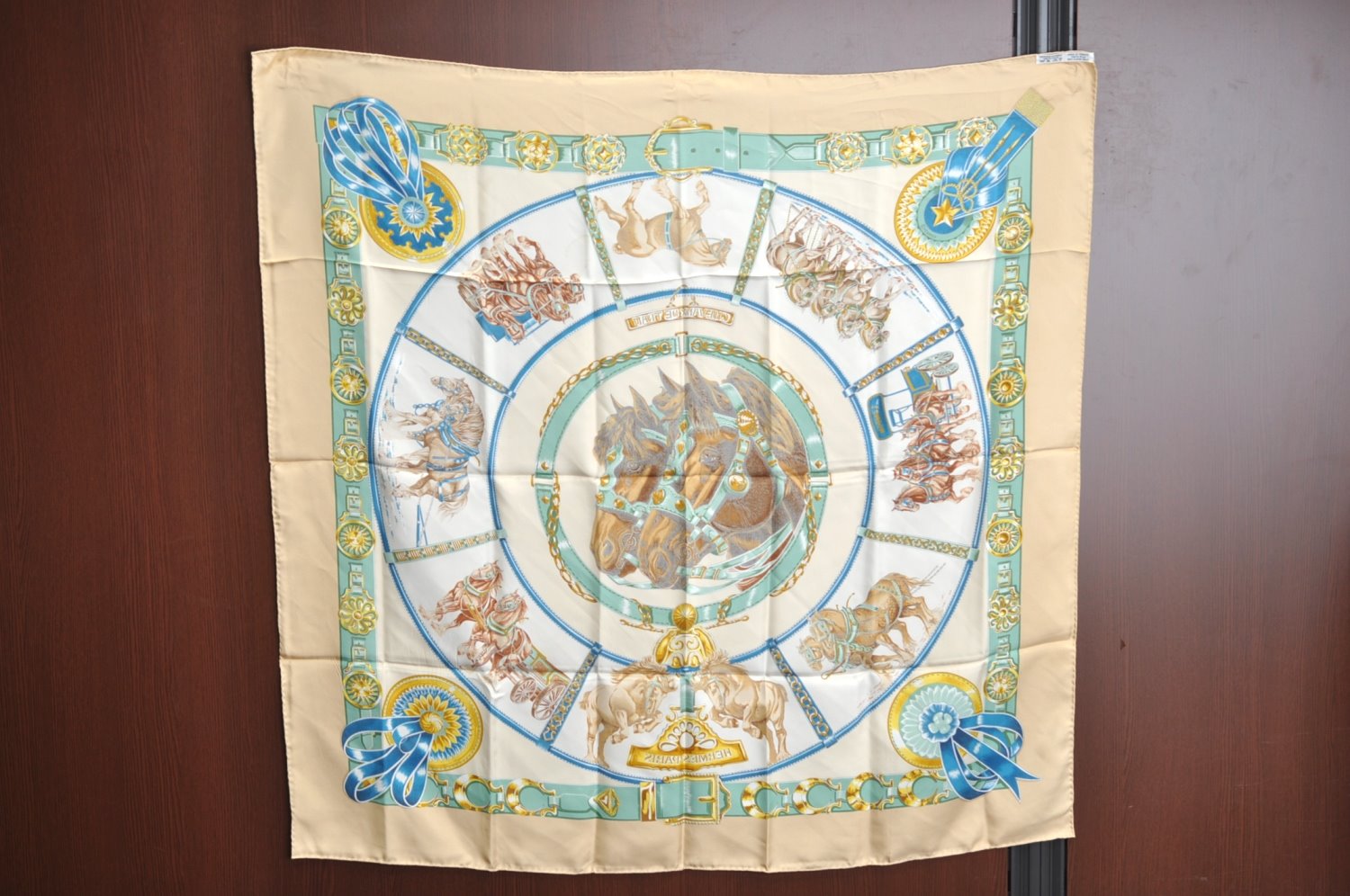 Authentic HERMES Carre 90 Scarf 