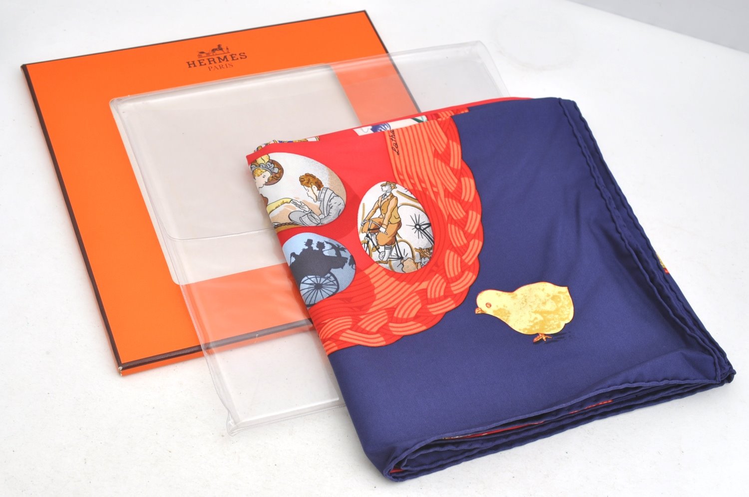 Authentic HERMES Carre 90 Scarf 