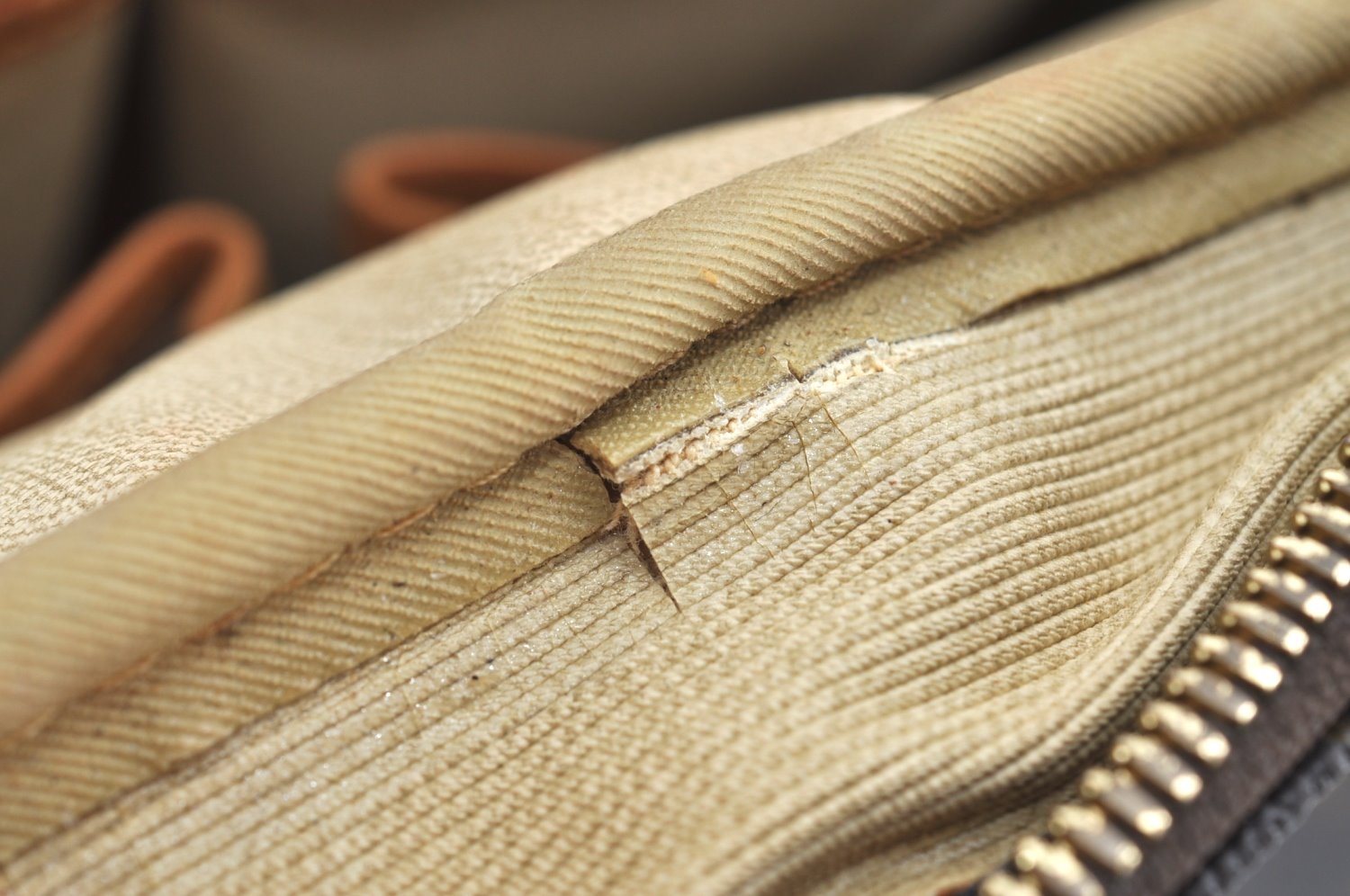 Authentic Louis Vuitton Monogram Deauville Hand Bag M47270 LV K5185