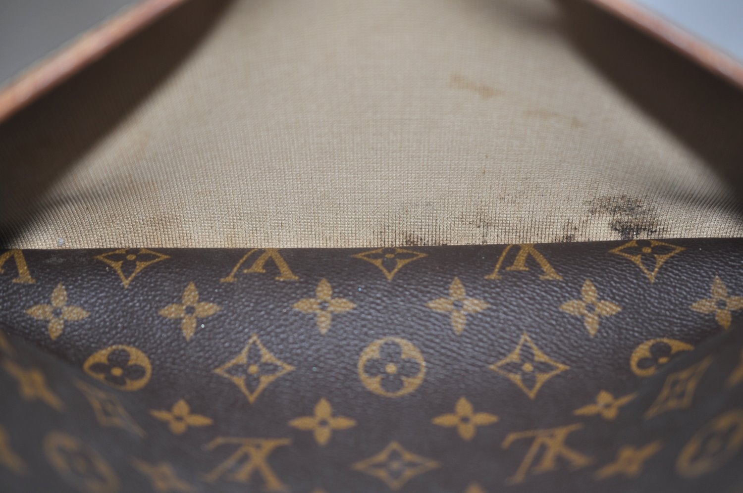 Authentic Louis Vuitton Monogram Deauville Hand Bag M47270 LV K5192