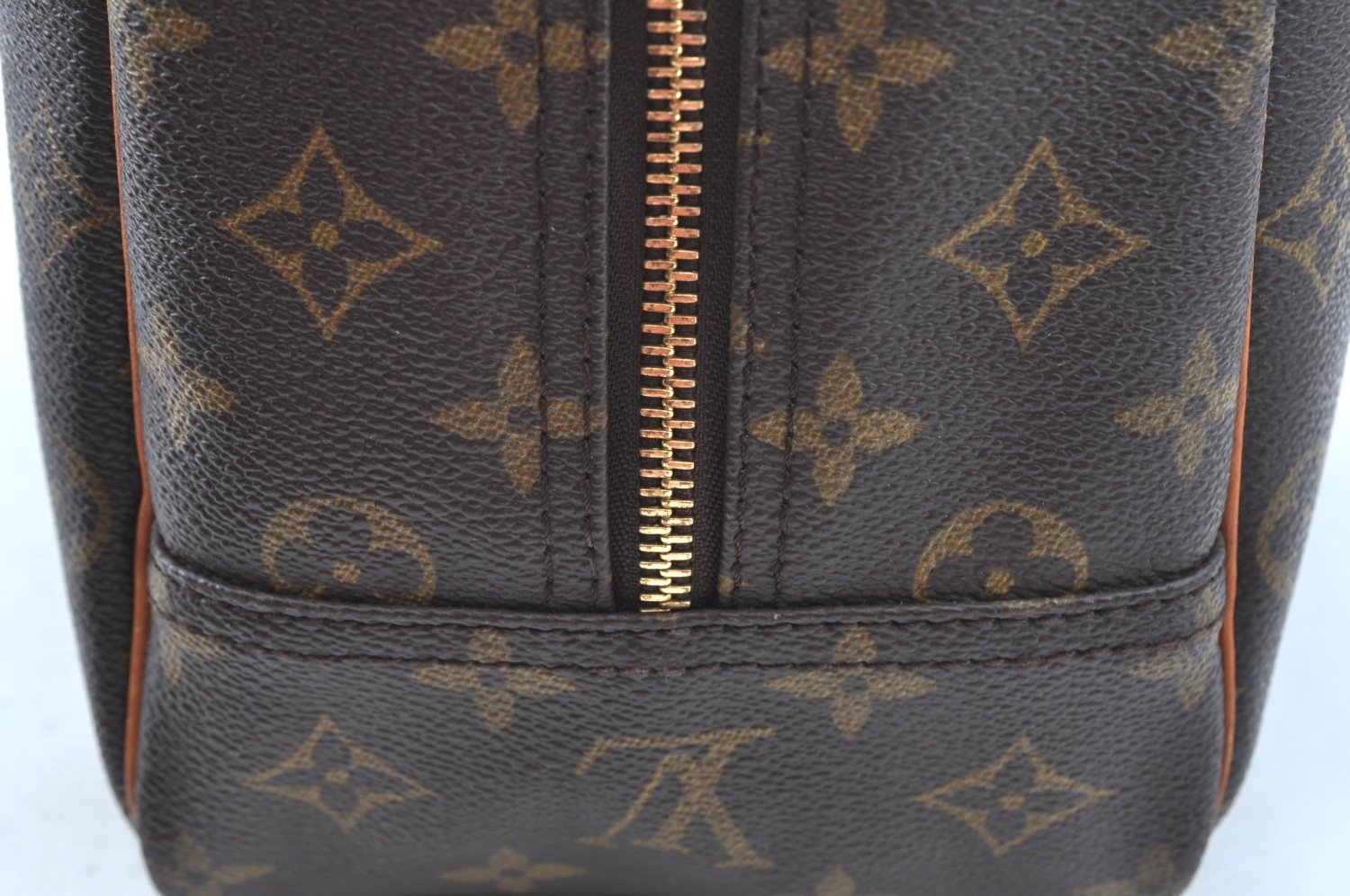 Authentic Louis Vuitton Monogram Deauville Hand Bag M47270 LV K5193