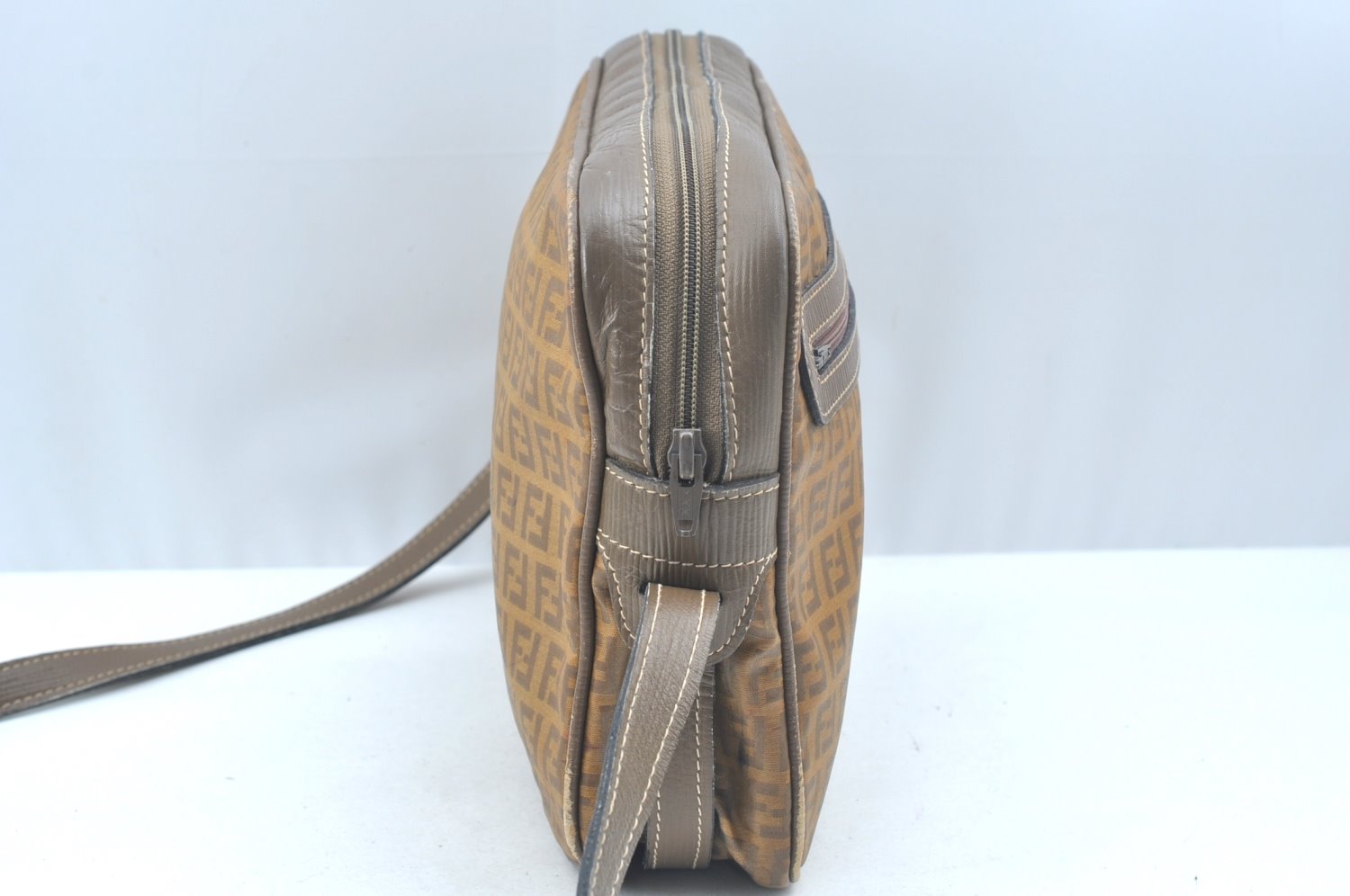 Authentic FENDI Zucchino Shoulder Cross Body Bag Purse PVC Leather Brown K5216
