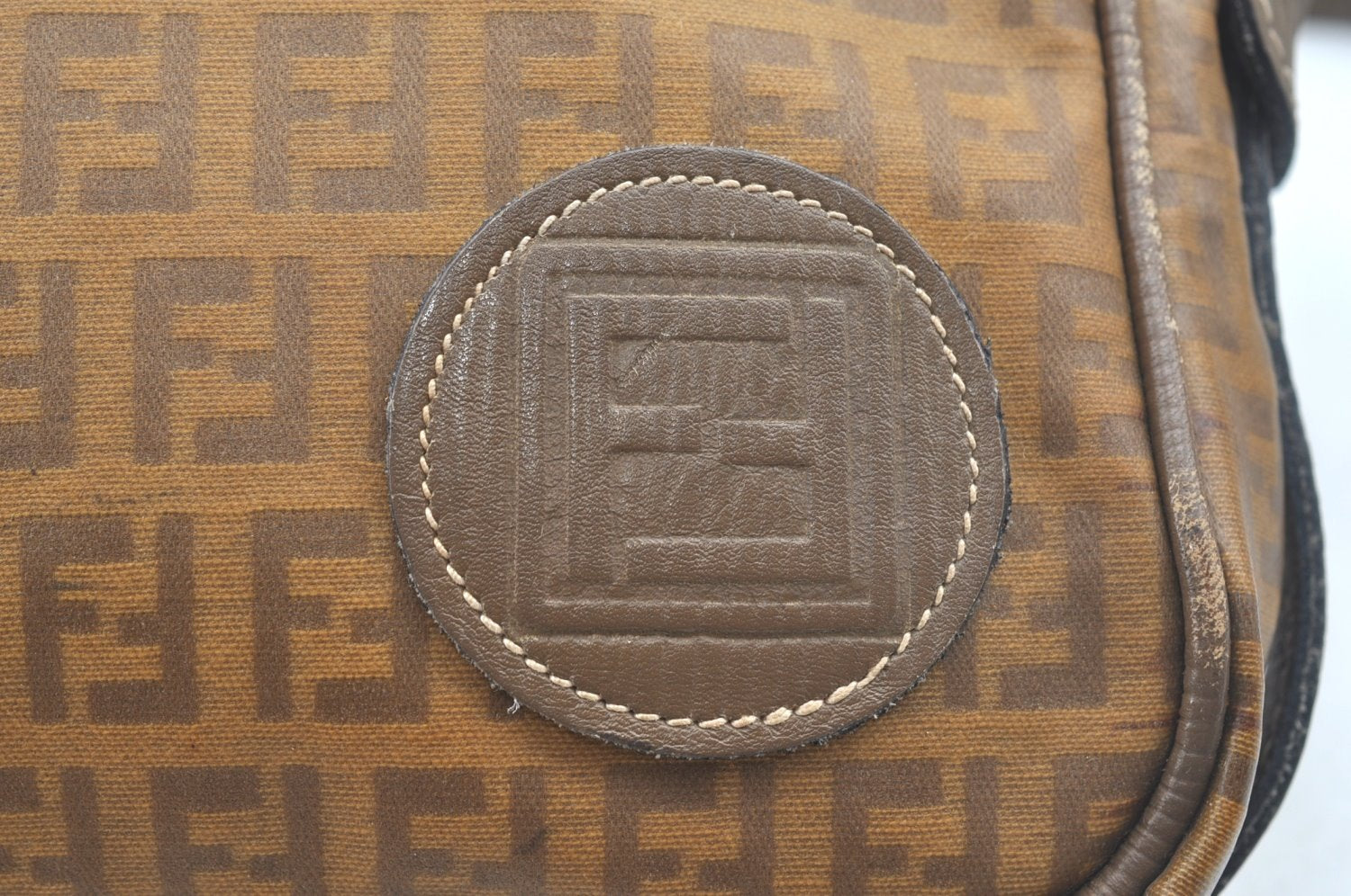 Authentic FENDI Zucchino Shoulder Cross Body Bag Purse PVC Leather Brown K5216