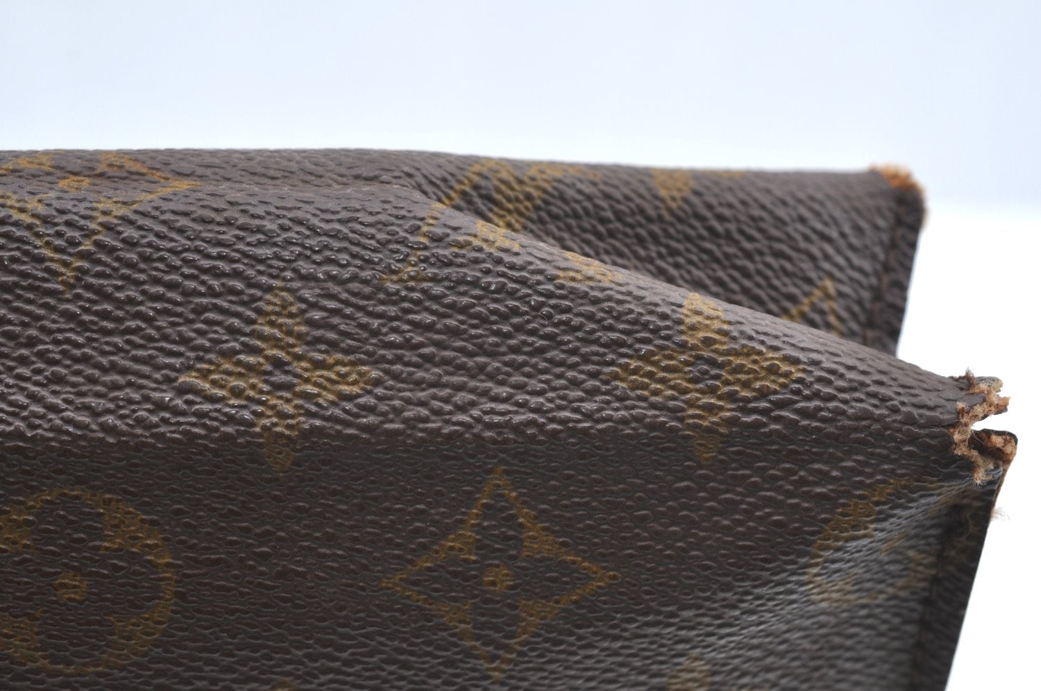 Auth Louis Vuitton Monogram Poche Toilette 26 Cosmetics Pouch Old Model LV K5217