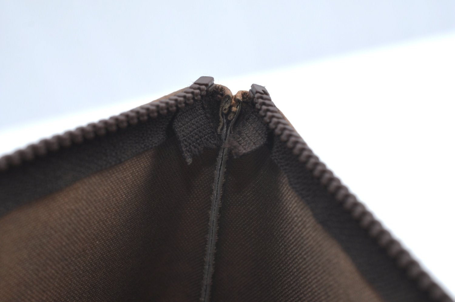 Authentic GUCCI GG Plus Clutch Hand Bag Purse PVC Leather Brown K5219