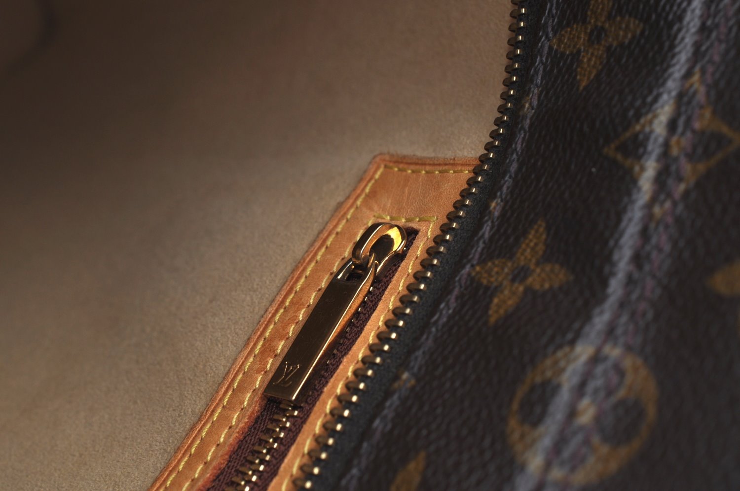 Authentic Louis Vuitton Monogram Luco Shoulder Tote Bag M51155 LV Junk K5231