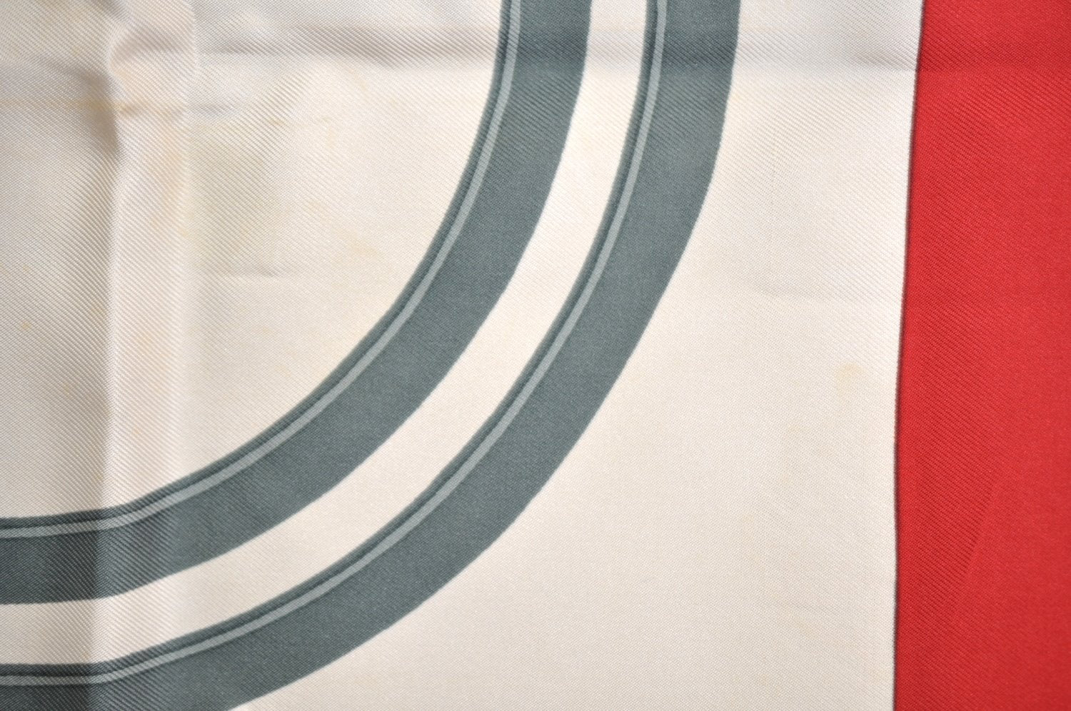 Authentic HERMES Carre 90 Scarf 