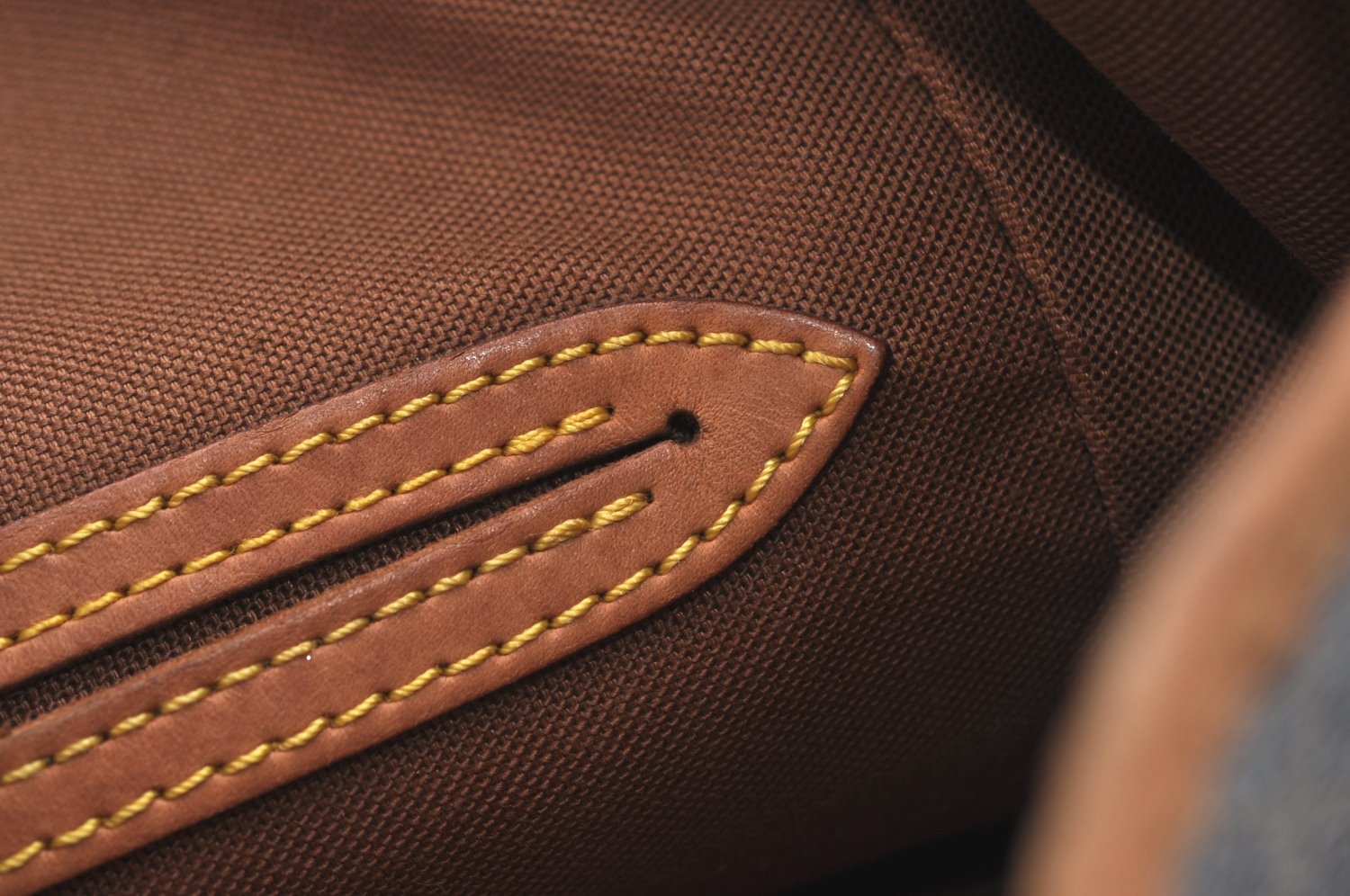 Authentic Louis Vuitton Monogram Montsouris MM Backpack M51136 LV K5327