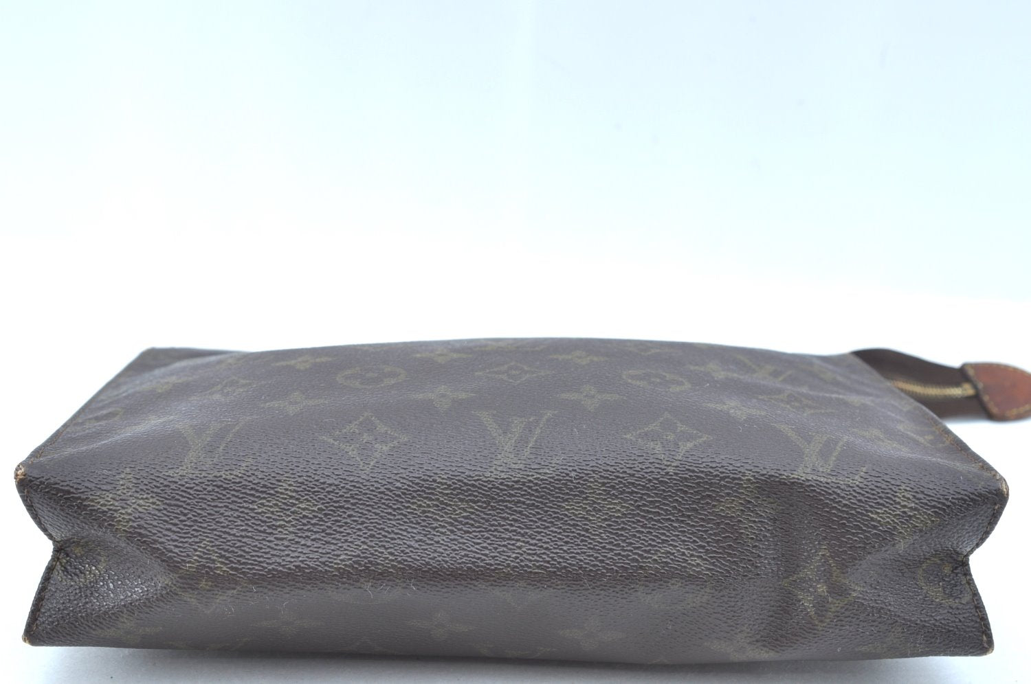 Authentic Louis Vuitton Monogram Poche Toilette 26 M47542 Cosmetics Pouch K5328