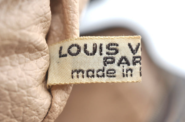 Auth Louis Vuitton Monogram Trousse Toilette 28 Clutch Hand Bag M47522 LV K5330