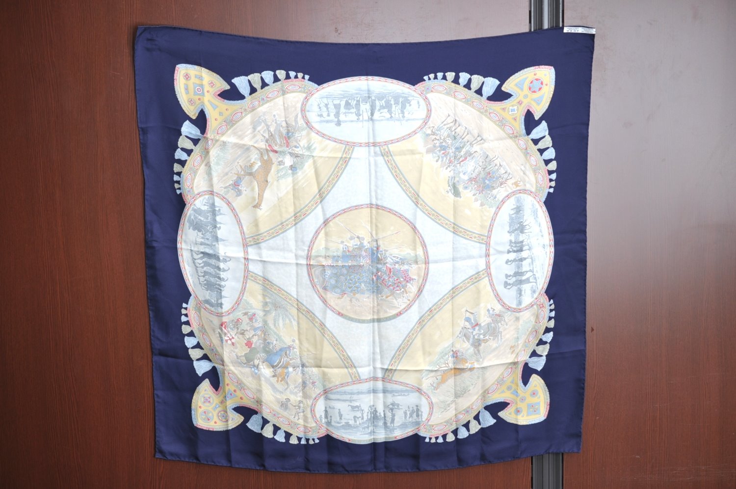 Authentic HERMES Carre 90 Scarf 