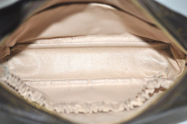 Auth Louis Vuitton Monogram Trousse Toilette 23 Clutch Hand Bag M47524 LV K5355