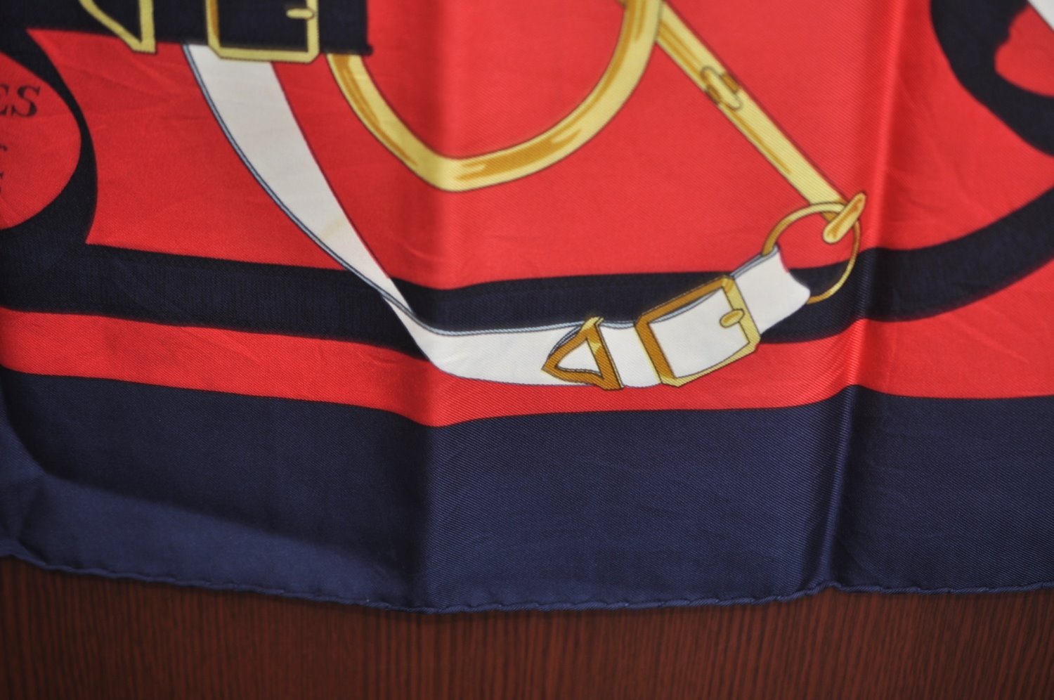 Authentic HERMES Carre 90 Scarf 