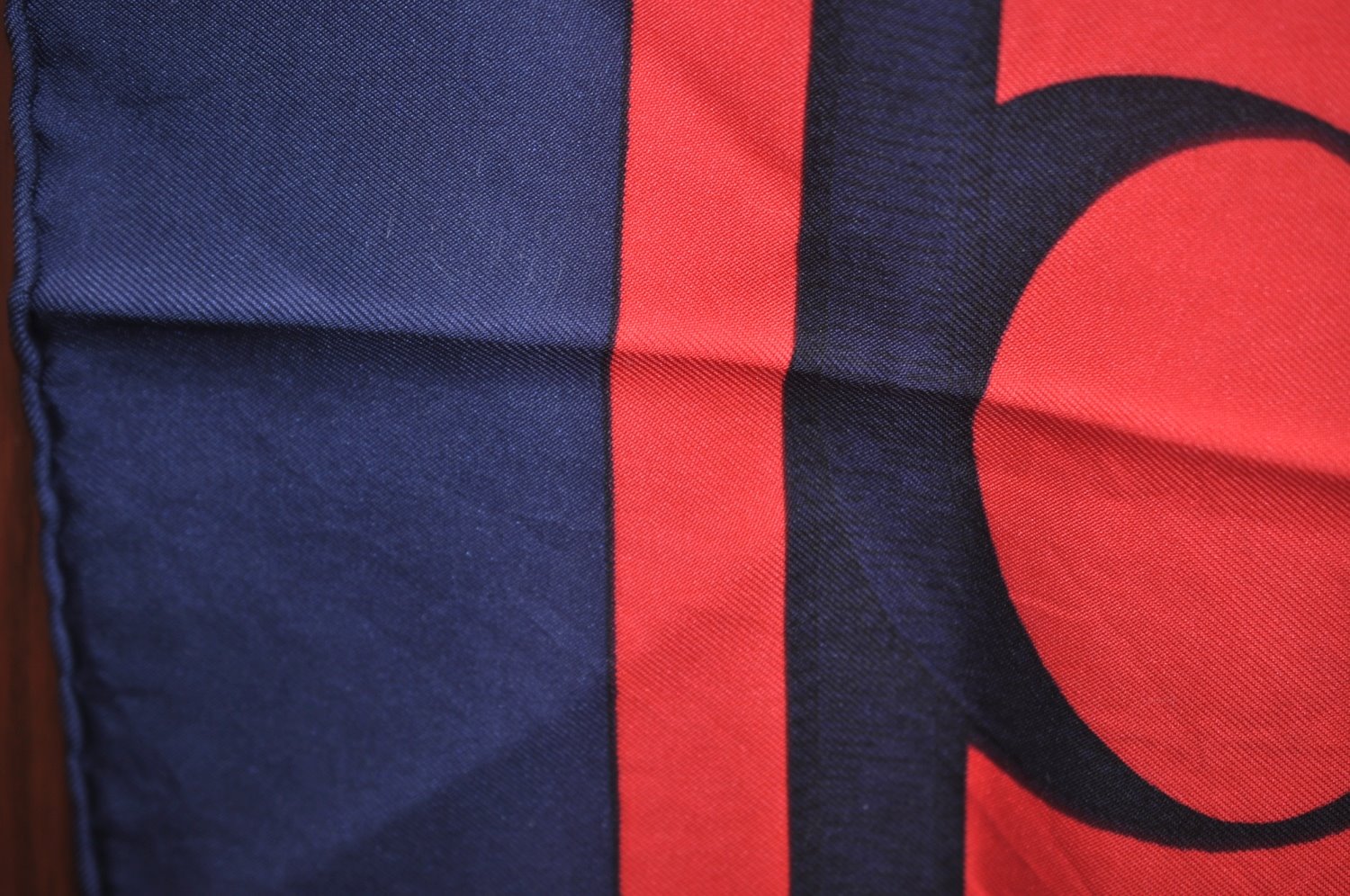 Authentic HERMES Carre 90 Scarf 