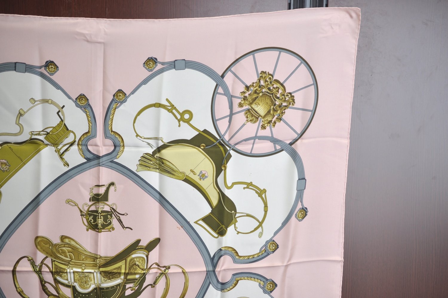 Authentic HERMES Carre 90 Scarf 