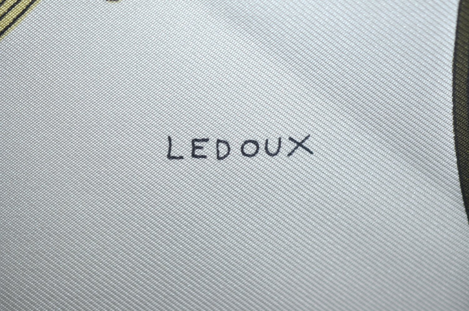 Authentic HERMES Carre 90 Scarf 