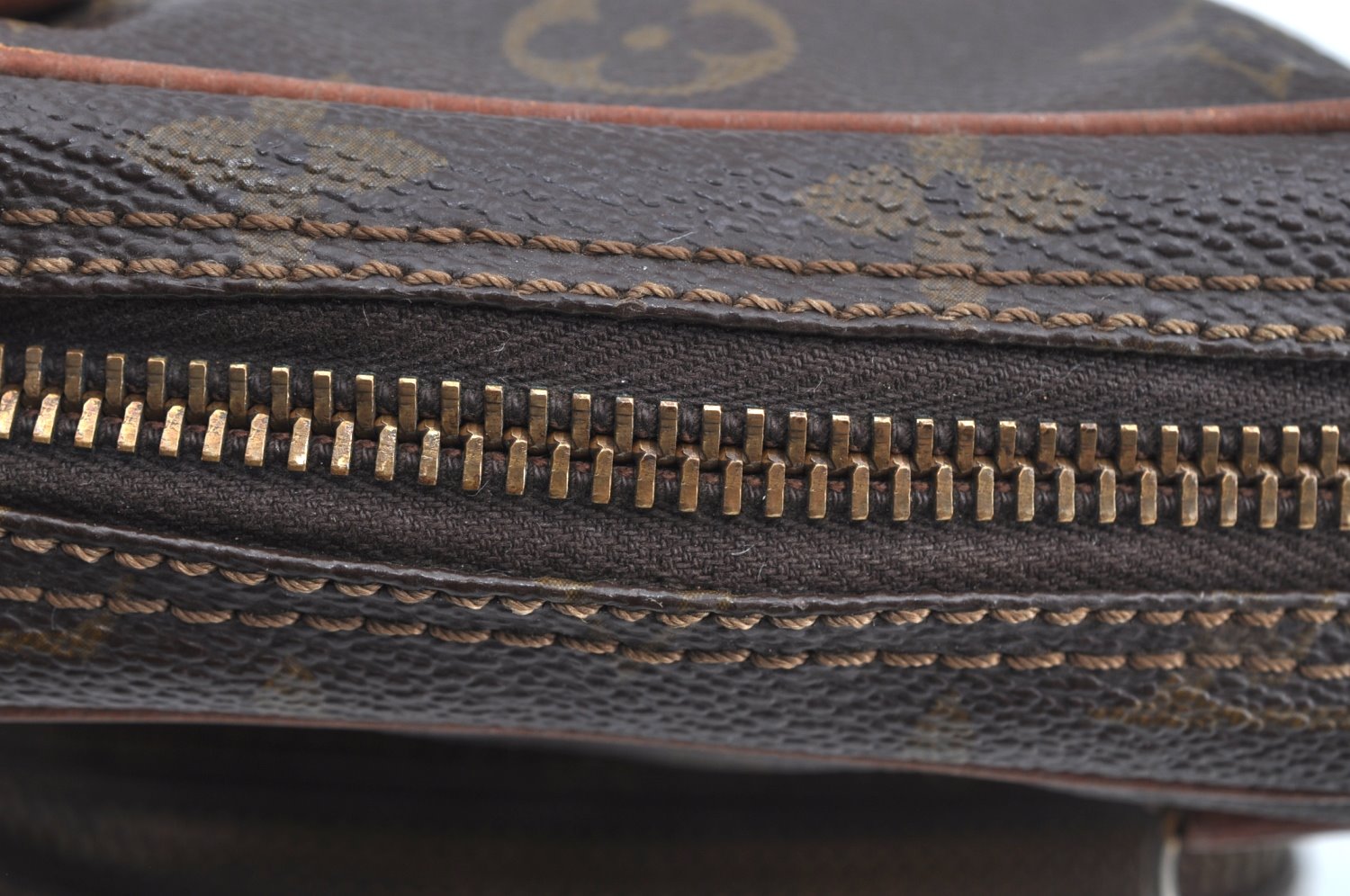 Authentic Louis Vuitton Monogram Amazone Shoulder Cross Body Bag Old Model K5368