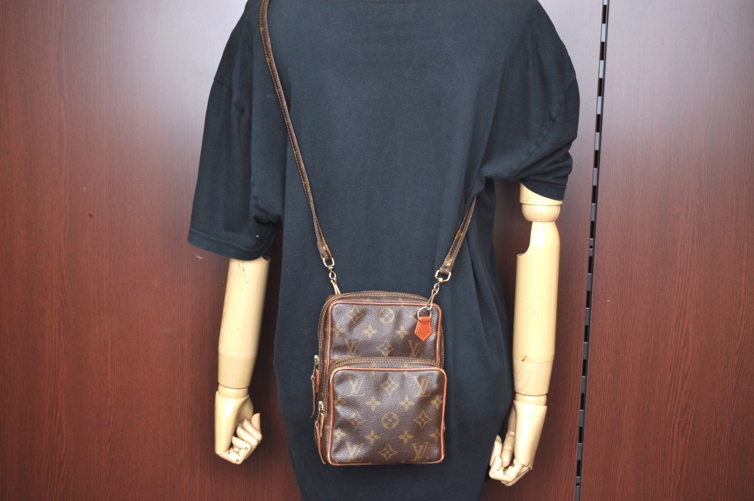 Authentic Louis Vuitton Monogram Amazone Shoulder Cross Body Bag Old Model K5368