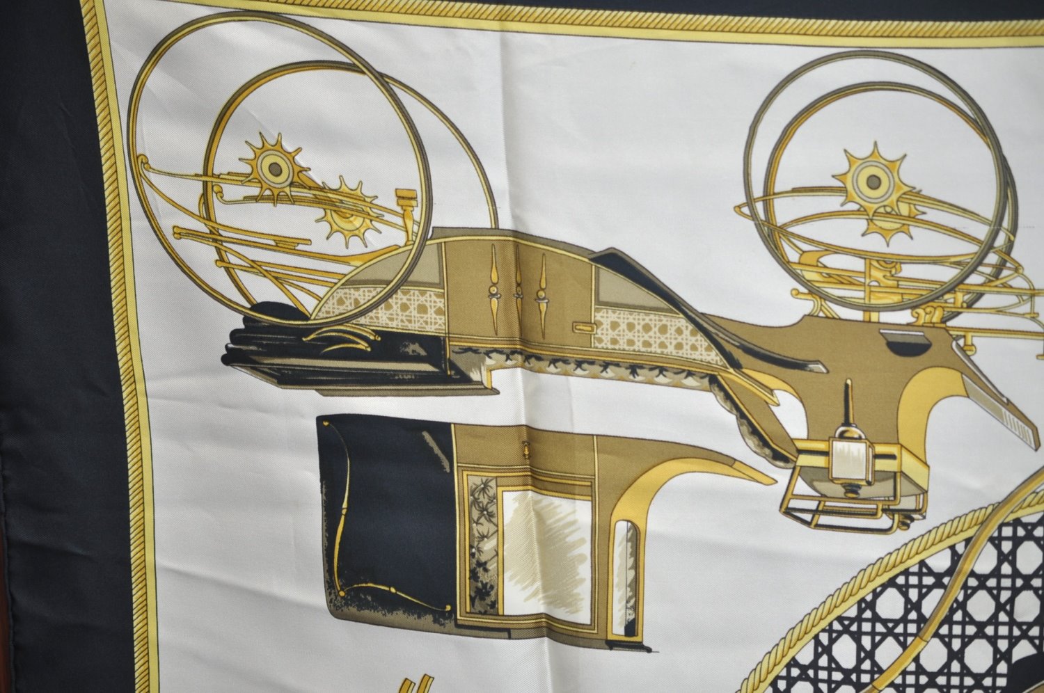 Authentic HERMES Carre 90 Scarf 