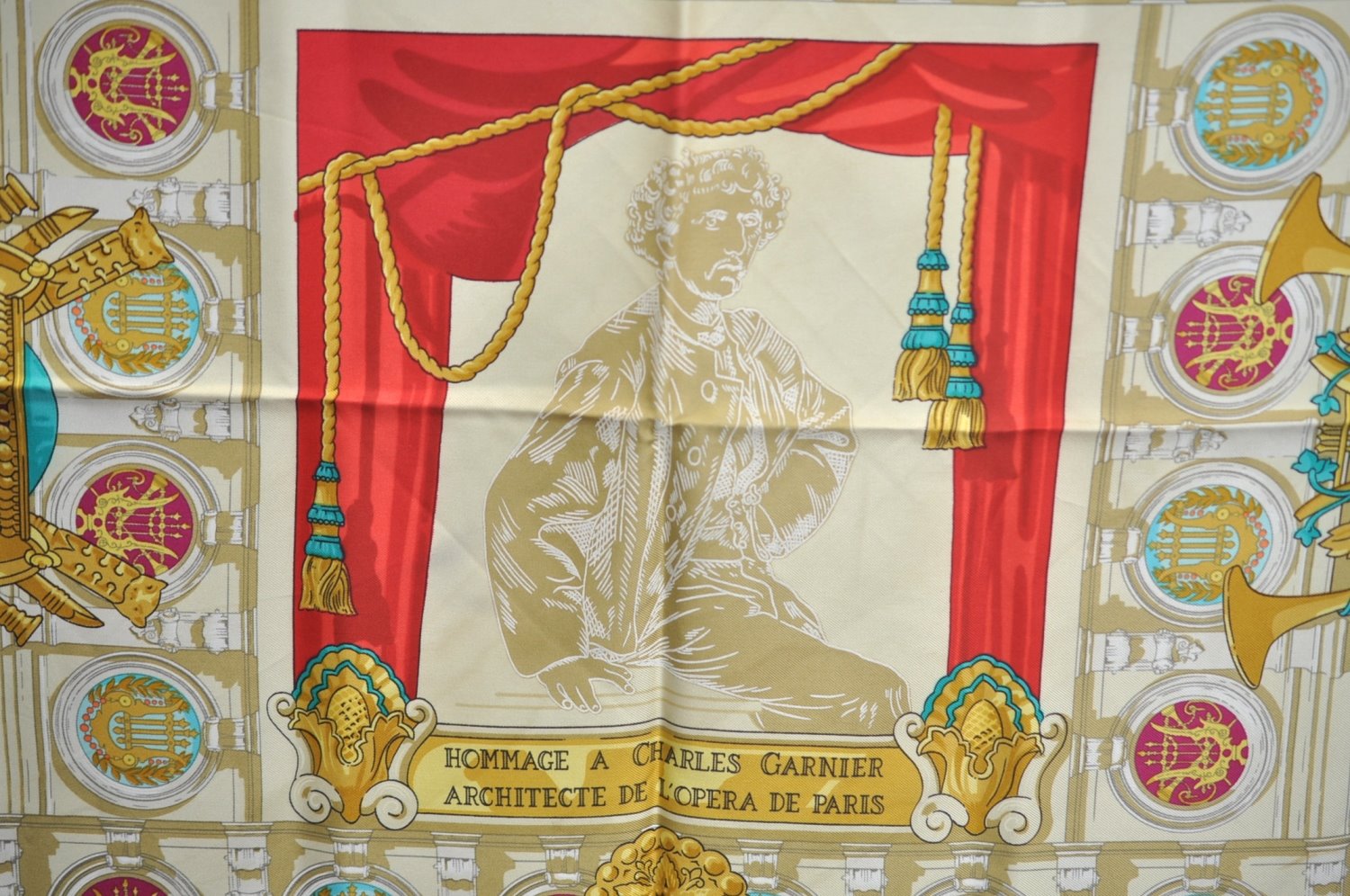 Authentic HERMES Carre 90 Scarf 