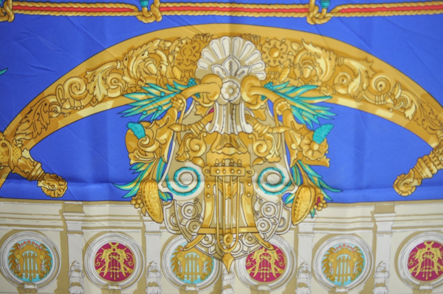 Authentic HERMES Carre 90 Scarf 