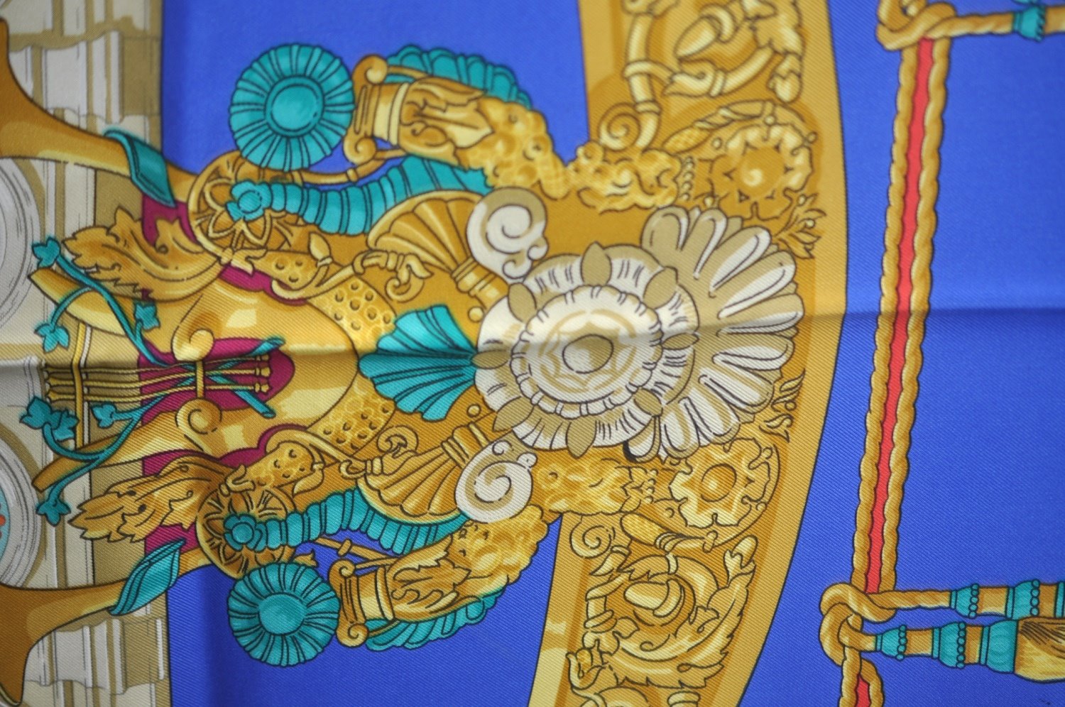 Authentic HERMES Carre 90 Scarf 